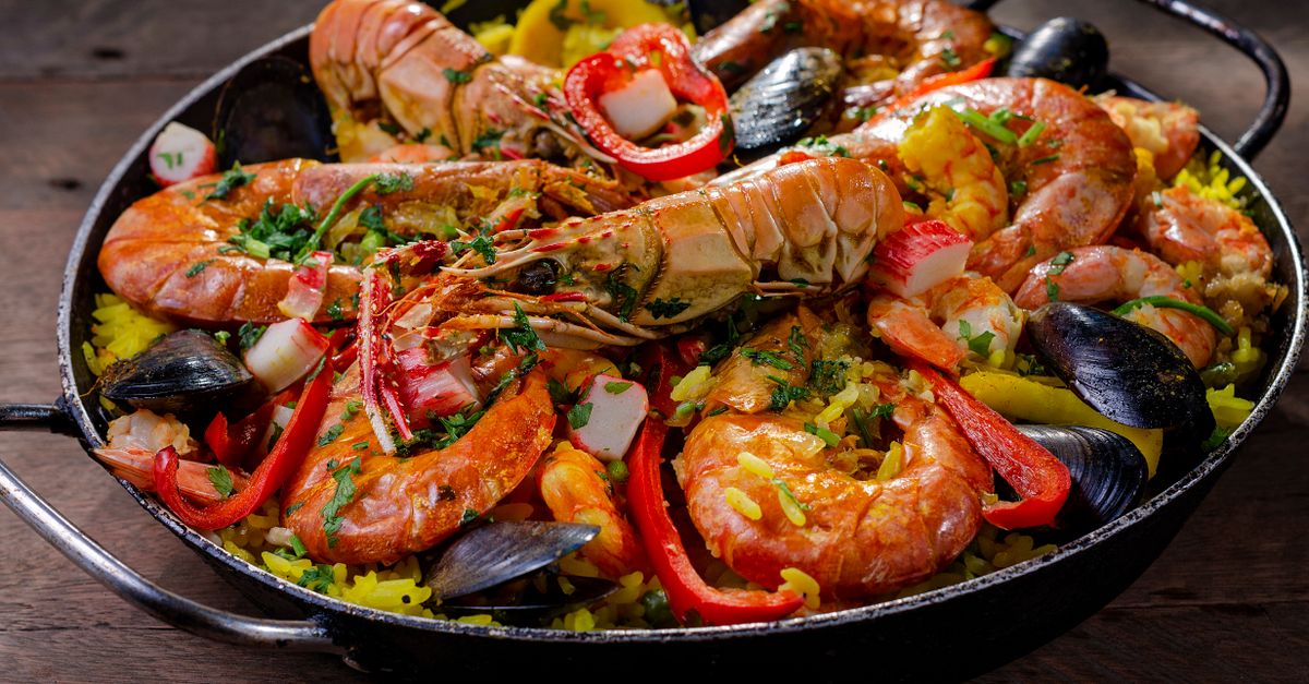 Building a Reliable Network of Vendors for Your Paella Event