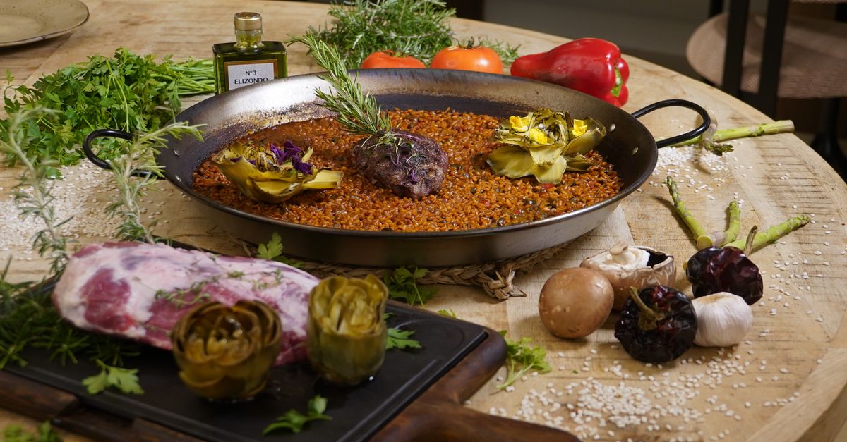 Collaborating with Chefs for a Bespoke Paella Menu