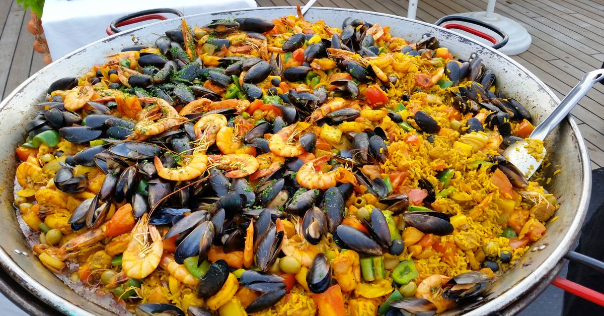 Signature Sauces and Sides to Complement Your Paella